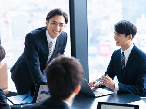 飲食業界でキャリアアップするには？店長・マネージャーの道